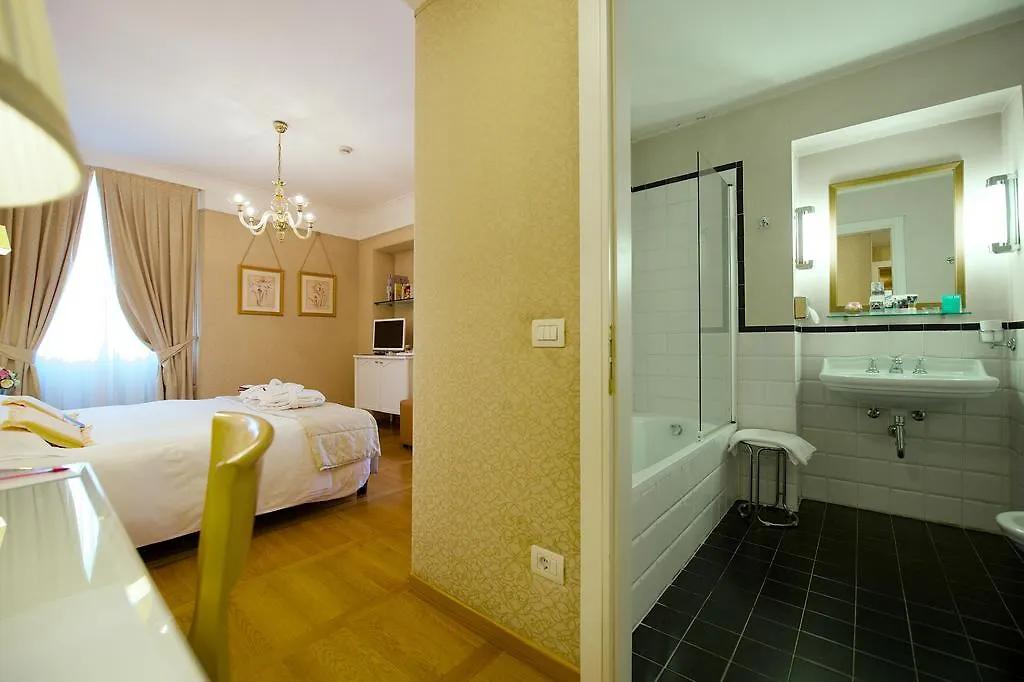 Hotel Mercure Milano Centro 4*, Mediolan Włochy